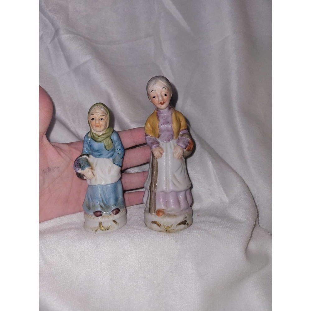 Vintage Old lady figurines